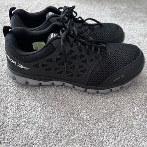 Composite toe safety shoes for men or women- worn once